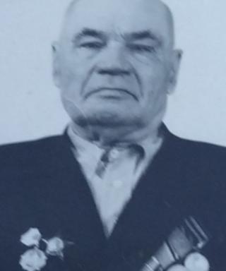 Белов Василий Лаврентьевич