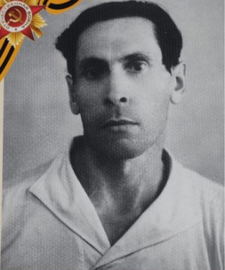 Яхненко Василий Гаврилович