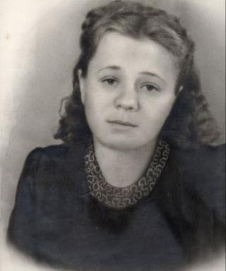 Кадошникова Александра Дмитриевна
