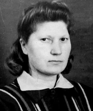 Смирнова (Романычева) Клавдия Андреевна