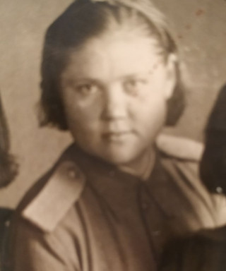 Остроухова Анна Степановна