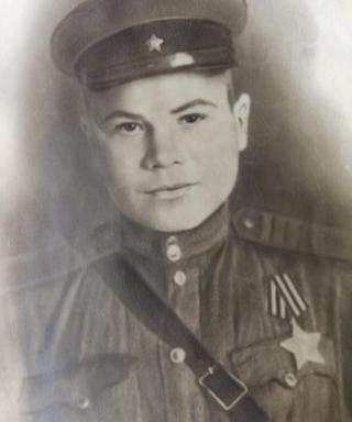 Толстобров Иван Алексеевич