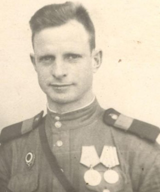 Антипов Евгений Тихонович