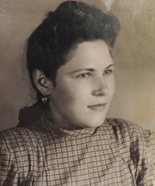 Крюкова Любовь Ивановна