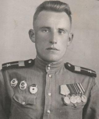 манойло евгений кузьмич