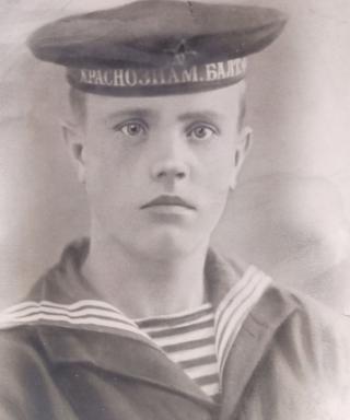 Ухаров Дмитрий Кузьмич