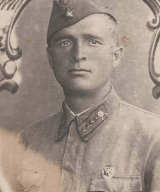 Белошапкин Максим Максимович