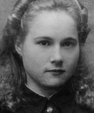 Безделова Мария