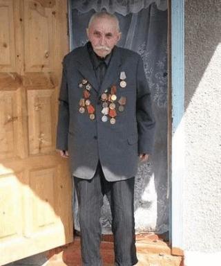 Сариев Азрет Бекмурзаевич