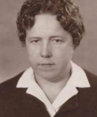 Гальмукова(Бондаренко) Дина Степановна