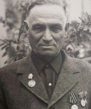 Белялов Меджит