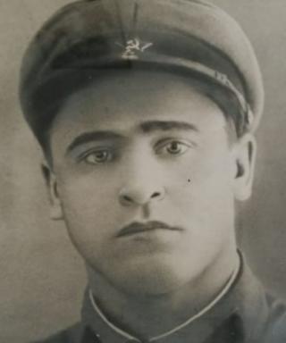 Ларионов Андреян Матвеевич