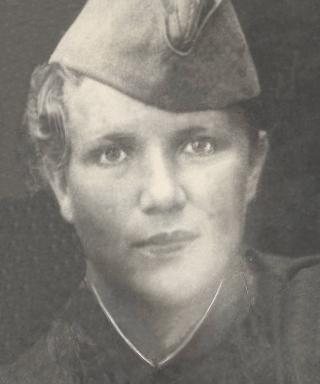 Дмитриева (Бессонова) Валентина Никифоровна