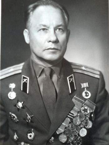 Черняков Лев Романович