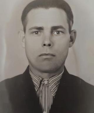 Изотов Дмитрий Иванович
