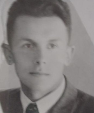 Шустров Юрий Сергеевич