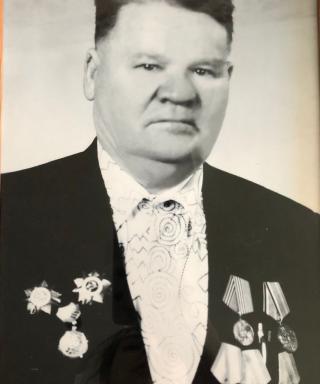 Толстых Дмитрий Васильевич