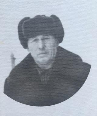 Молодой Лукьян Тихонович