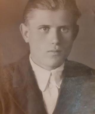 Хомутов Геннадий Михайлович