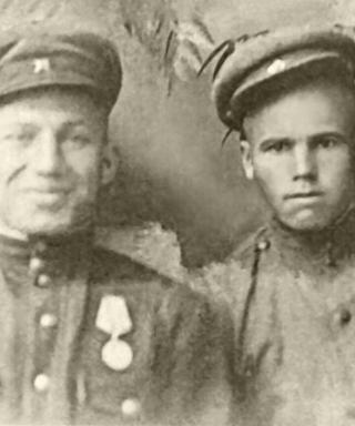 Бесфамильный Павел