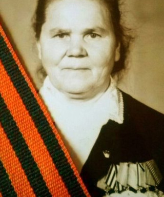 Шумкова(Казакова) Ирина Харитоновна