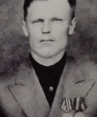 Аксенов Антон