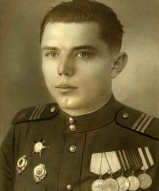 Медведев Дмитрий Яковлевич