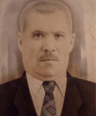 Толстов Илья Андреевич