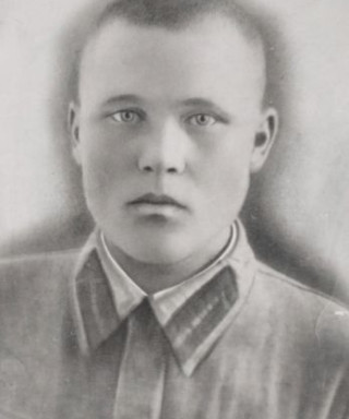 Карелин Артем Никитич