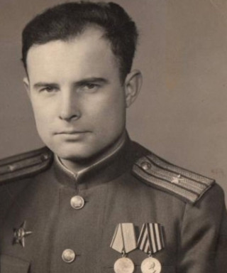 Боханов Виктор Уколович