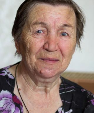 Макеенкова (Барашкова) Валентина Ивановна