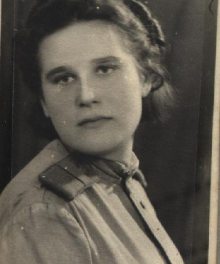 Лыкова (Скугарева) Неонила Петровна