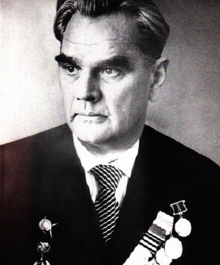 Пэк Владимир Кондратьевич