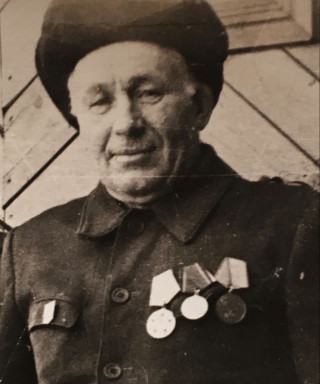 Карлов Иван Ефремович