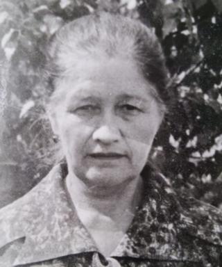 Попова Нина Степановна