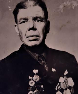 Власов Иван Дмитриевич