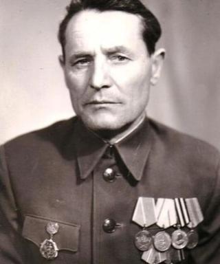 Хмелёв Андрей Иванович