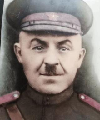 Крюков Максим Емельянович