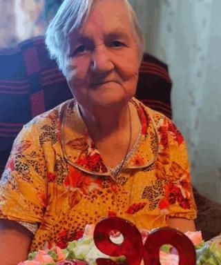 Комова Александра Константиновна