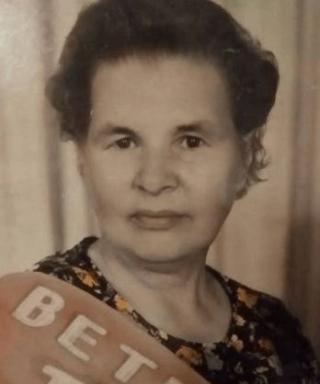 Александрова Вера Дмитриевна