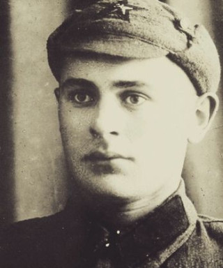 Шутов Александр Дмитриевич