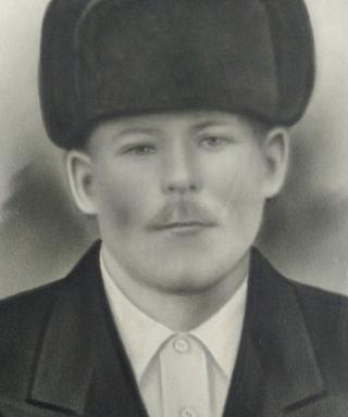 Тепляшин Николай Тихонович