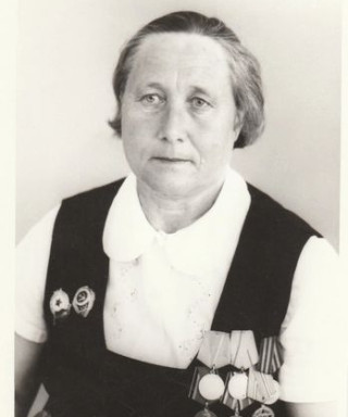 Зимовнова (Ротова) Клавдия Алексеевна