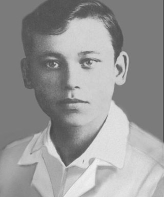 Мельников Александр Романович