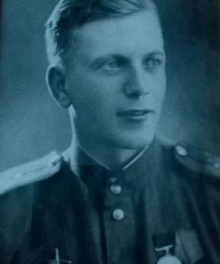 Бобров Евгений Карпович