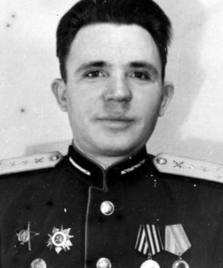 Пономарёв Лев Васильевич