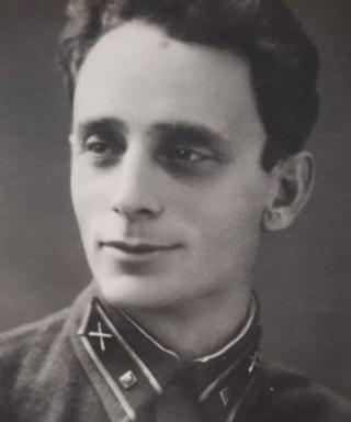 Кравцов Лев Маркович