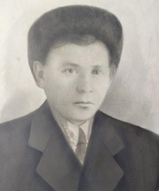Толстов Иван Михайлович