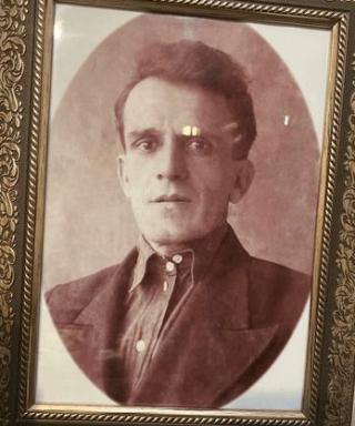 гафуров Бекир