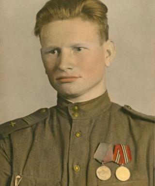 Леонтъев Александр Дмитриевич